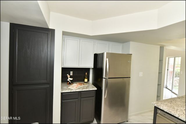 31 STRATFORD HALL Circle, El Paso, TX 79912