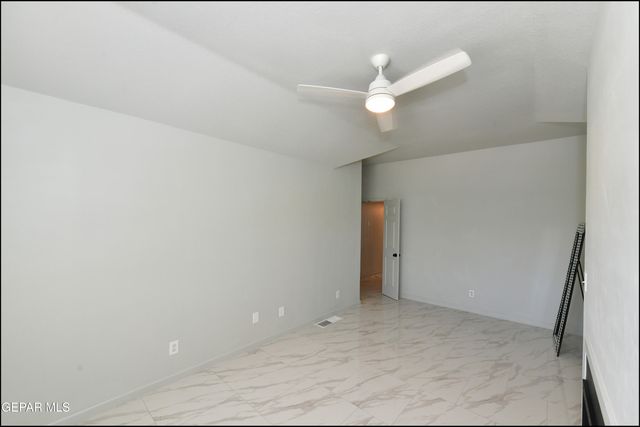 31 STRATFORD HALL Circle, El Paso, TX 79912