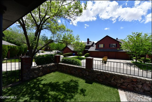 31 STRATFORD HALL Circle, El Paso, TX 79912