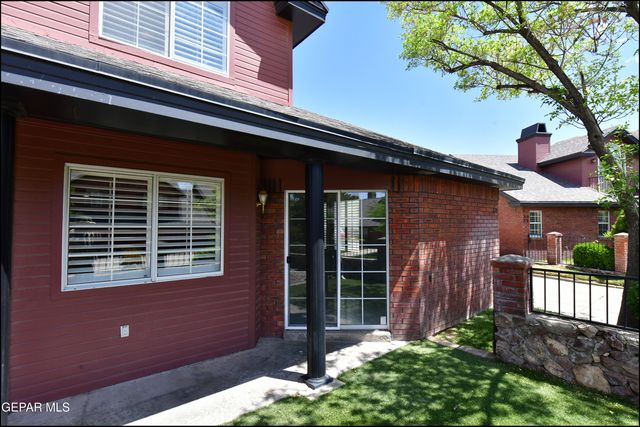 31 STRATFORD HALL Circle, El Paso, TX 79912