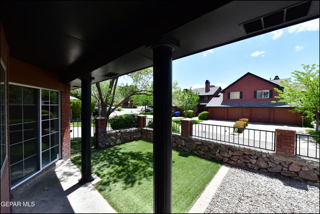 31 STRATFORD HALL Circle, El Paso, TX 79912