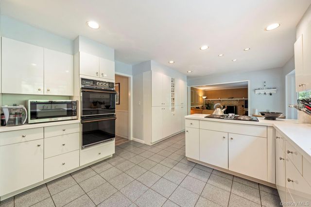 1 Sabbathday Hill Road, South Salem, NY 10590