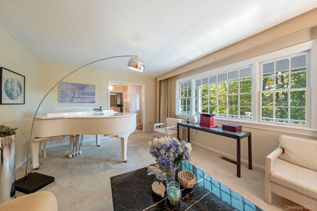 1 Sabbathday Hill Road, South Salem, NY 10590
