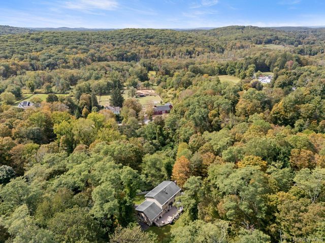 1 Sabbathday Hill Road, South Salem, NY 10590