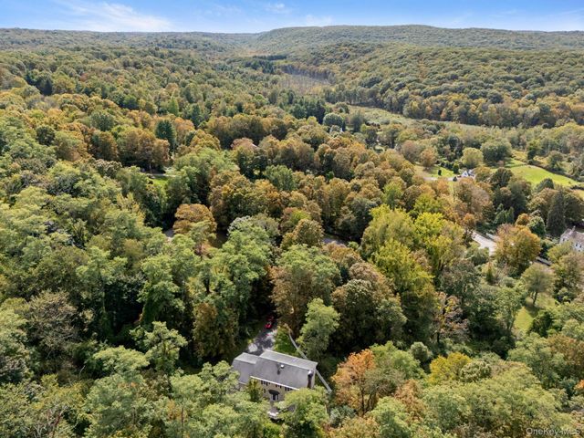 1 Sabbathday Hill Road, South Salem, NY 10590