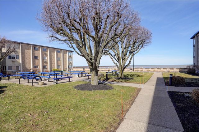 1011 Westage At The Harbor, Irondequoit, NY 14617