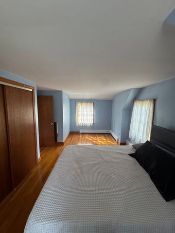 79 Peach Orchard Rd, Burlington, MA 01803