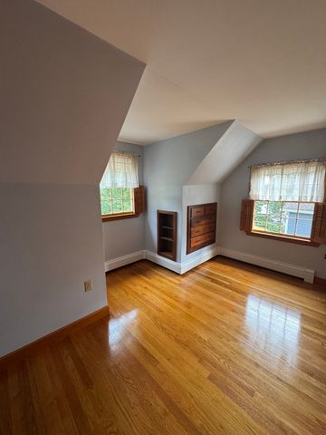 79 Peach Orchard Rd, Burlington, MA 01803