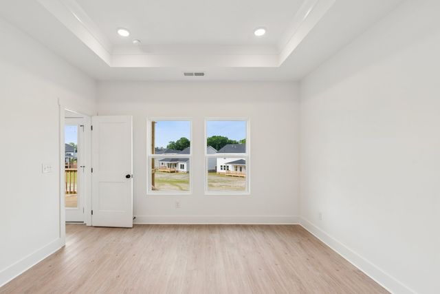 2968 Sharpstone Drive, Columbia, TN 38401