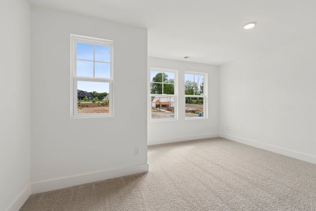 2968 Sharpstone Drive, Columbia, TN 38401