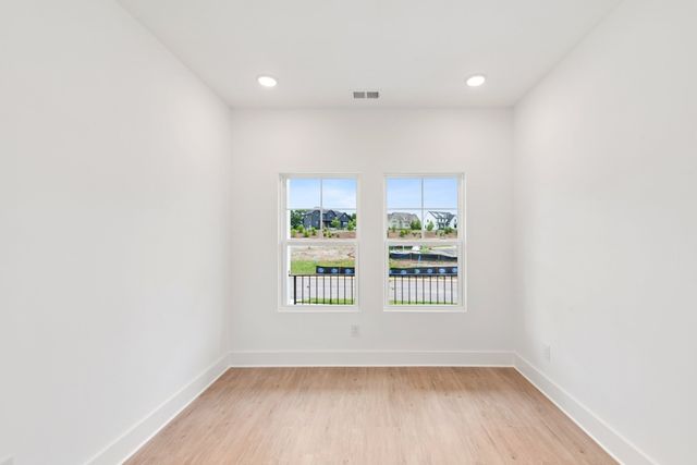 2968 Sharpstone Drive, Columbia, TN 38401