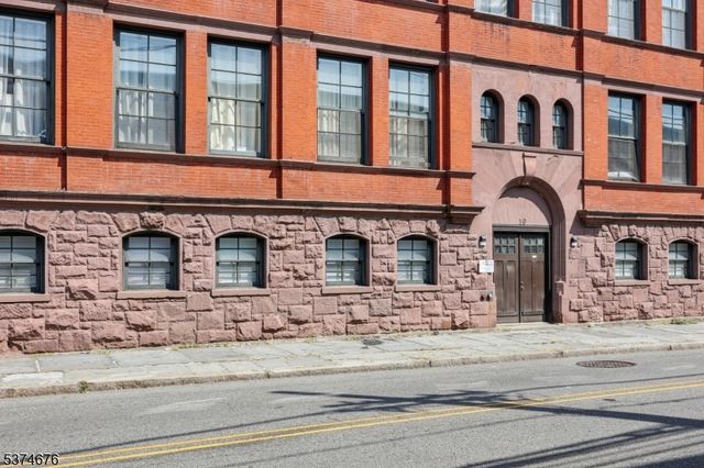 18 Market Street 301, Paterson City, NJ 07501
