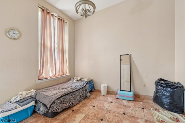 18 Market Street 301, Paterson City, NJ 07501