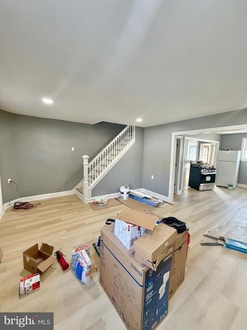 406 KINGSLEY ST, Philadelphia, PA 19128