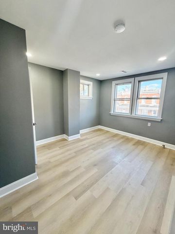 406 KINGSLEY ST, Philadelphia, PA 19128