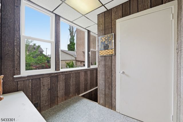 136 W 56Th St, Bayonne City, NJ 07002