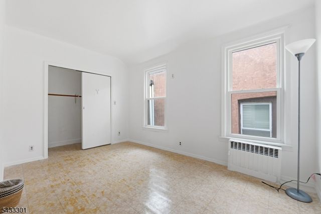 136 W 56Th St, Bayonne City, NJ 07002