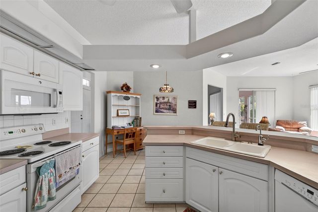 4478 PRO AM AVENUE E, Bradenton, FL 34203