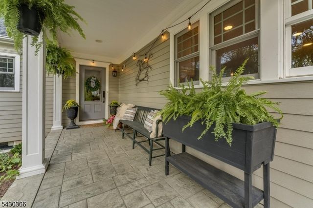612 Woodglen Rd, Lebanon Twp., NJ 08826