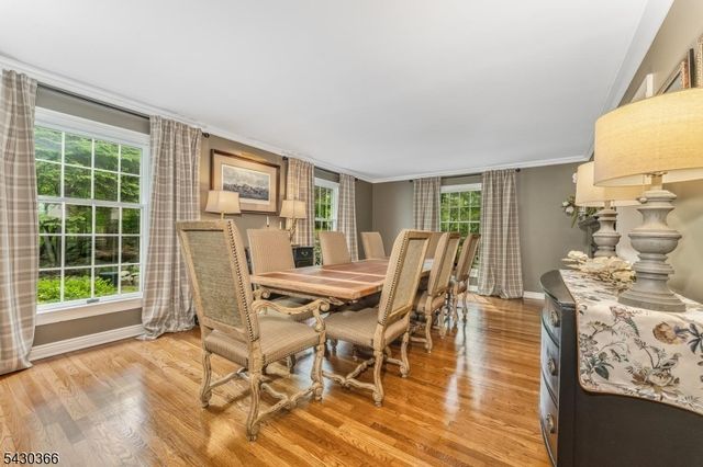 612 Woodglen Rd, Lebanon Twp., NJ 08826