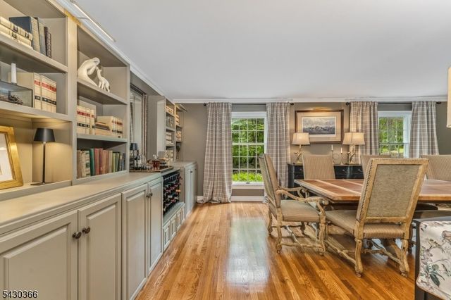 612 Woodglen Rd, Lebanon Twp., NJ 08826