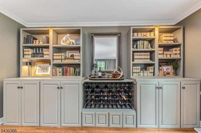 612 Woodglen Rd, Lebanon Twp., NJ 08826