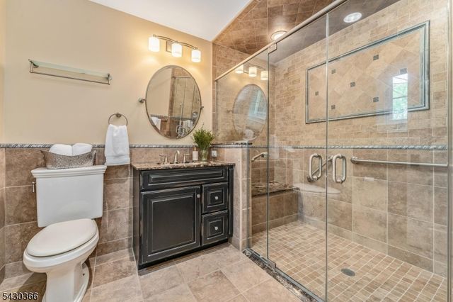 612 Woodglen Rd, Lebanon Twp., NJ 08826