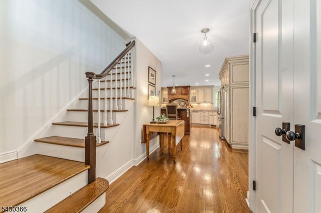 612 Woodglen Rd, Lebanon Twp., NJ 08826