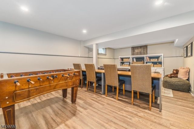 612 Woodglen Rd, Lebanon Twp., NJ 08826
