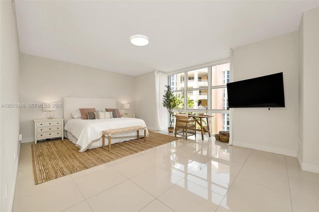 733 Crandon Blvd 406, Key Biscayne, FL 33149