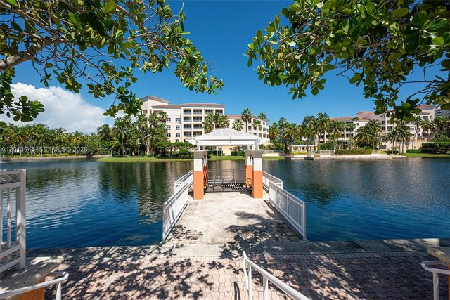 733 Crandon Blvd 406, Key Biscayne, FL 33149