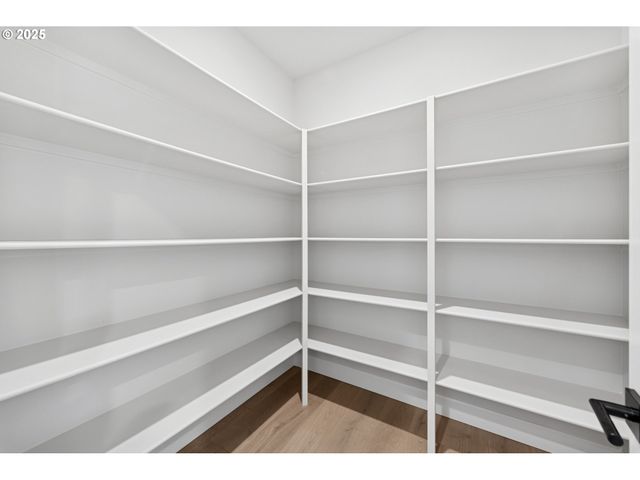 12452 Sw Strobel Rd, Beaverton, OR 97007