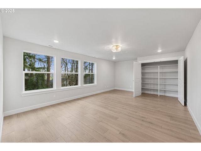 12452 Sw Strobel Rd, Beaverton, OR 97007