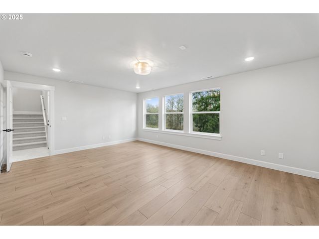 12452 Sw Strobel Rd, Beaverton, OR 97007