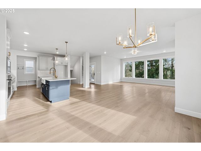 12452 Sw Strobel Rd, Beaverton, OR 97007