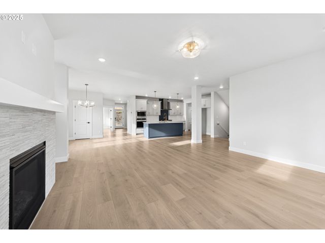 12452 Sw Strobel Rd, Beaverton, OR 97007