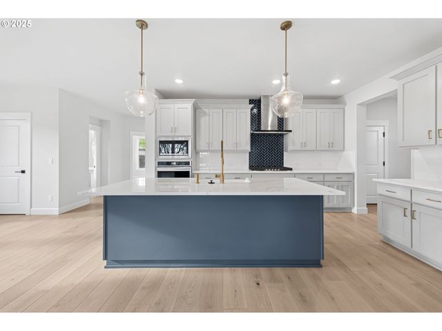 12452 Sw Strobel Rd, Beaverton, OR 97007