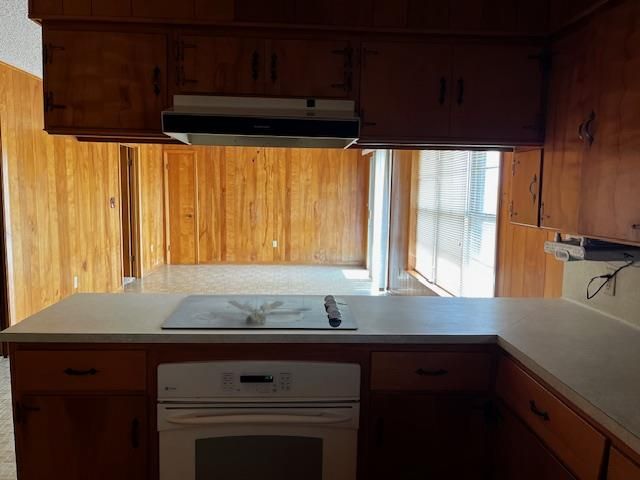 1204 E Lake DR, Taylor, TX 76574