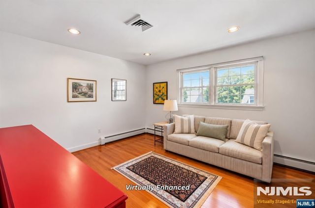 11 Merritt Drive, Oradell, NJ 07649
