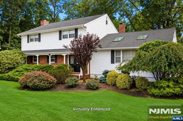 11 Merritt Drive, Oradell, NJ 07649