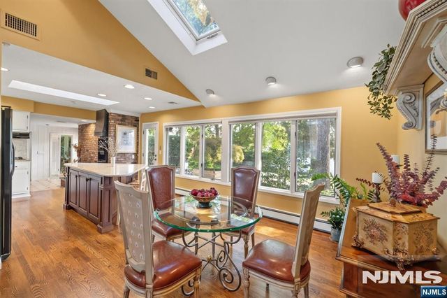 11 Merritt Drive, Oradell, NJ 07649
