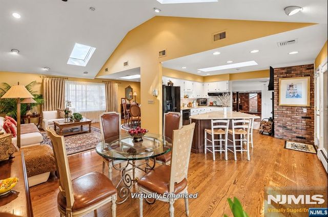 11 Merritt Drive, Oradell, NJ 07649