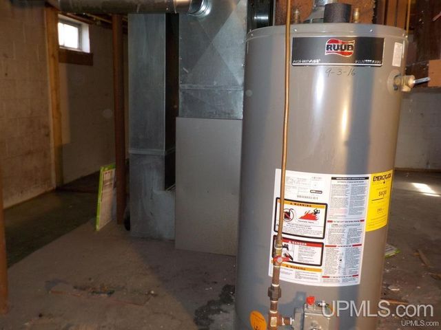 127 Panick Road, Iron River, MI 49935