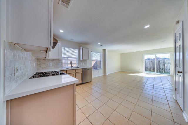 5611 Tidewater Drive, Houston, TX 77085