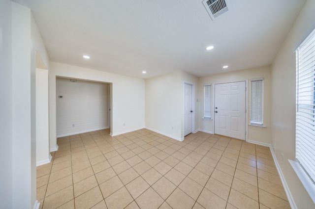 5611 Tidewater Drive, Houston, TX 77085