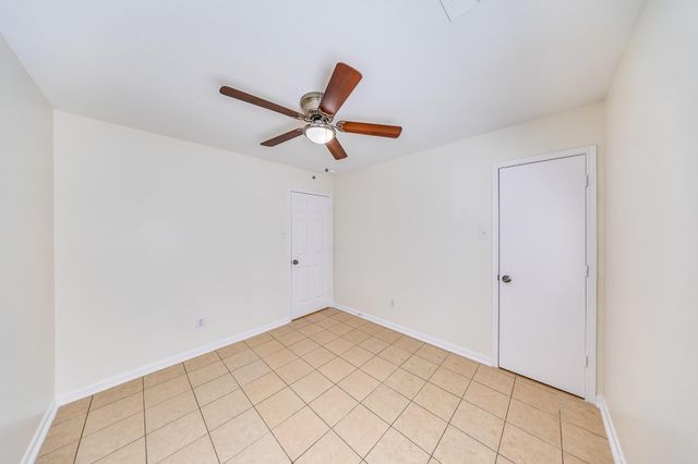 5611 Tidewater Drive, Houston, TX 77085