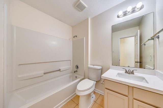 5611 Tidewater Drive, Houston, TX 77085