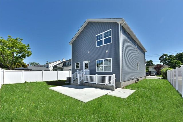 135 Duncan Road, Hempstead, NY 11550