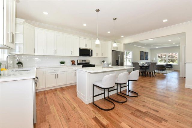 135 Duncan Road, Hempstead, NY 11550
