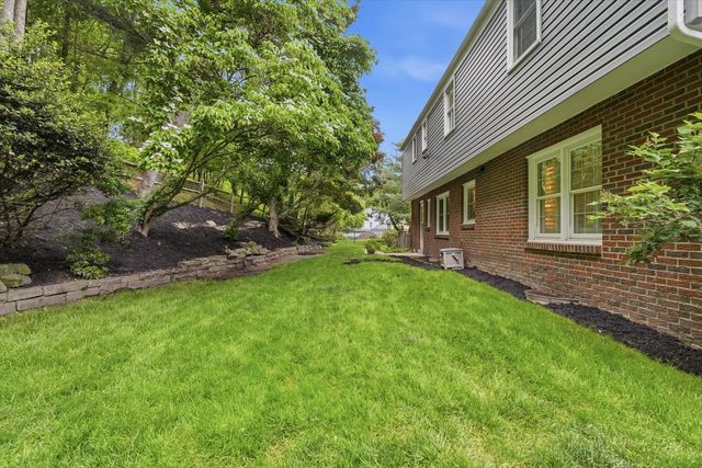 118 Crofton DRIVE, O'hara, PA 15238